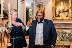 improvised murder mystery dinner party